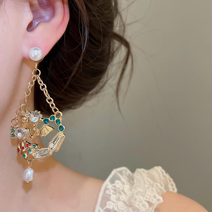 Silver Needle Rhinestone Pearl Geometric Ear Studs - Retro High-End Earrings with Unique Personality