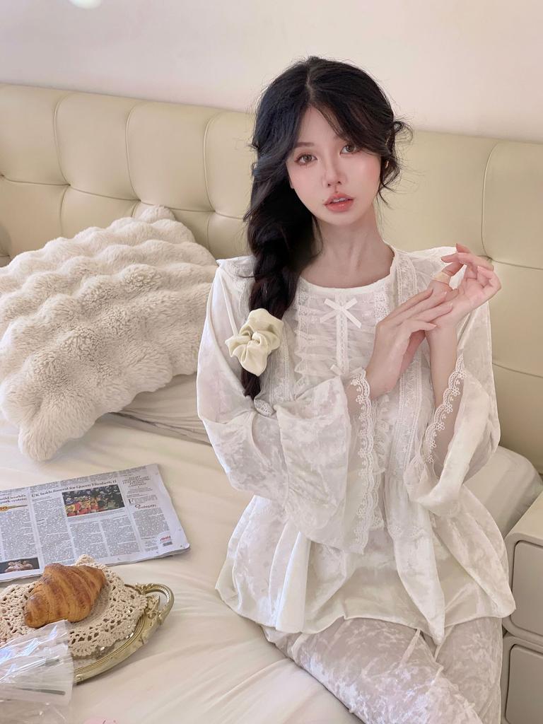 1011 New Pajamas Korean Version Autumn and Winter Diamond Velvet Two-piece Set Sweet Princess Style Lace Outer Loungewear Set