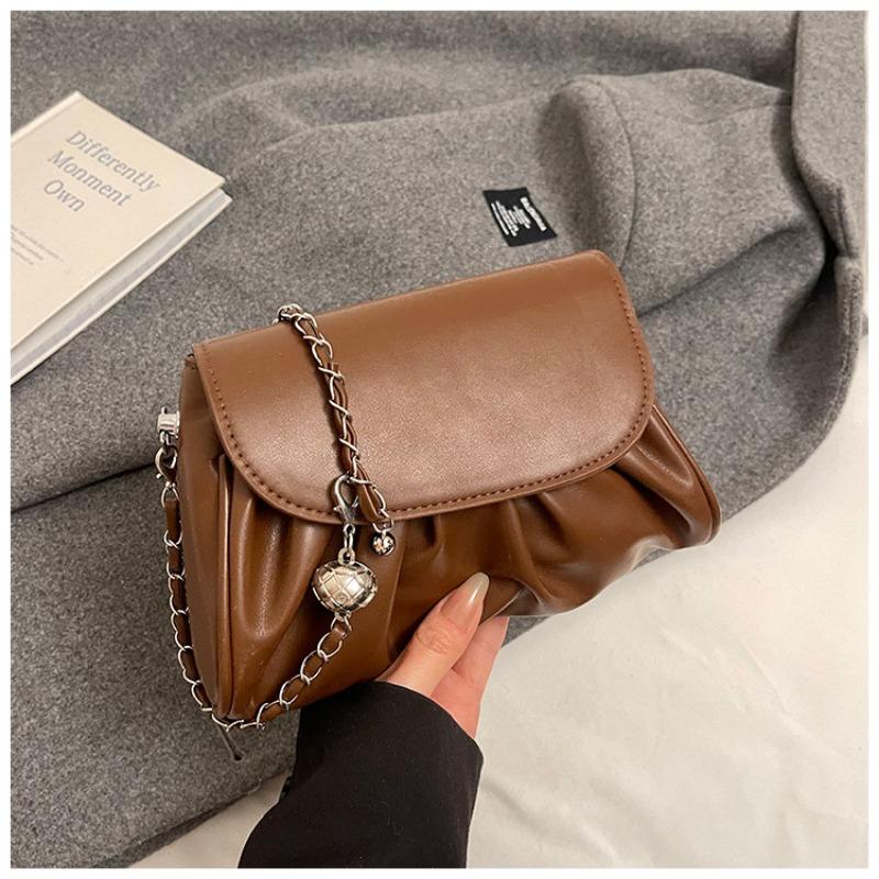 Premium Texture Beautiful Messenger Bag New Design Soft Leather Summer Popular Pleated Cloud Bag Shoulder Bag