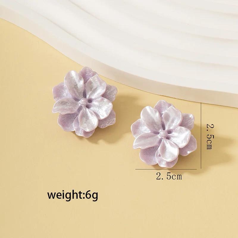 Big White Camellia Flower Stud Earring Female Simple Exaggerated Resin Ear Jewelry Wedding Best Friend Christmas Gift