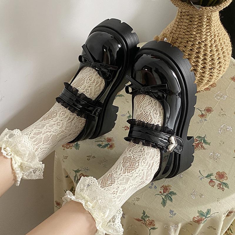 Mary Janes mit runder Spitze, Schleife und dickem Absatz, Damenschuhe 2025 neu Herbst, Französische Plateau-Schuhe, JK kleine Lederschuhe mit Rock