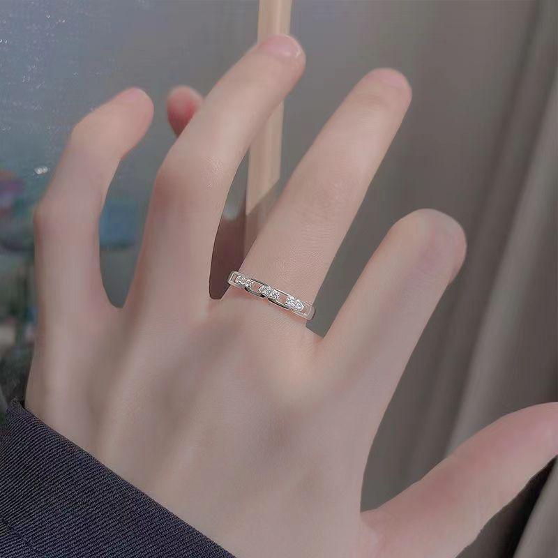 Inel Stea cu Cinci Colțuri pentru Femei - Lux Lejer, Design Coreean High-End, Bandă Argintie pentru Degetul Arătător, Perfect pentru Studente.