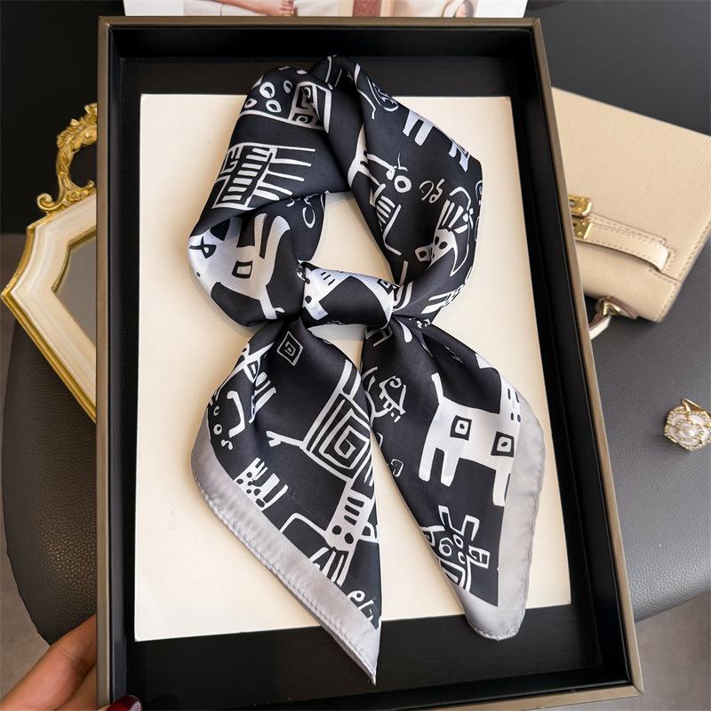 New Modern Polka Dot Printed Silk Scarf Square Scarf High-end Shawl Sunscreen Neck Small Square Scarf Headscarf Women's Scarf