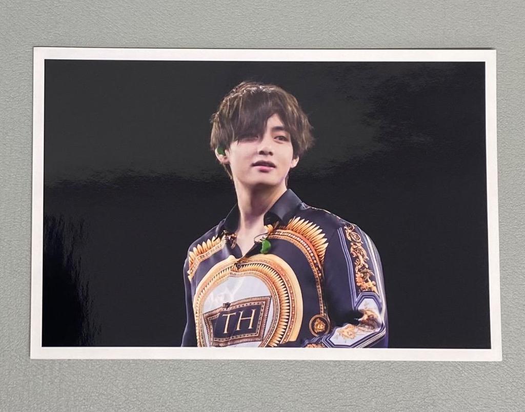 [USED] BTS MAGIC SHOP Blu-ray V Tae Photos