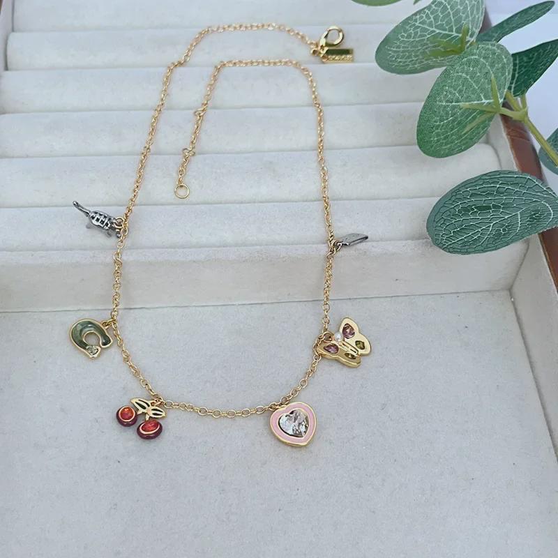 Set Collana Bracciale Smaltato Affascinante Cartone Animato Ciliegia & Dinosauro Amore