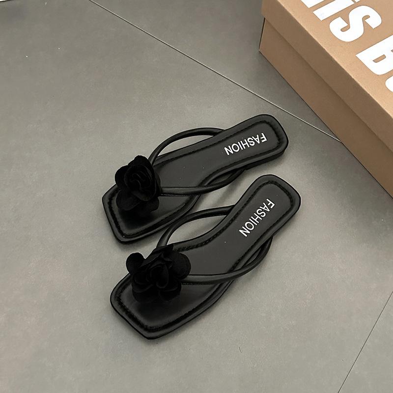 New Seaside Beach Shoes Korean Version of Women's Summer Fashion Flat Bottom Simple Solid Color Pearl Toe Flip-flops Shoes Versatile