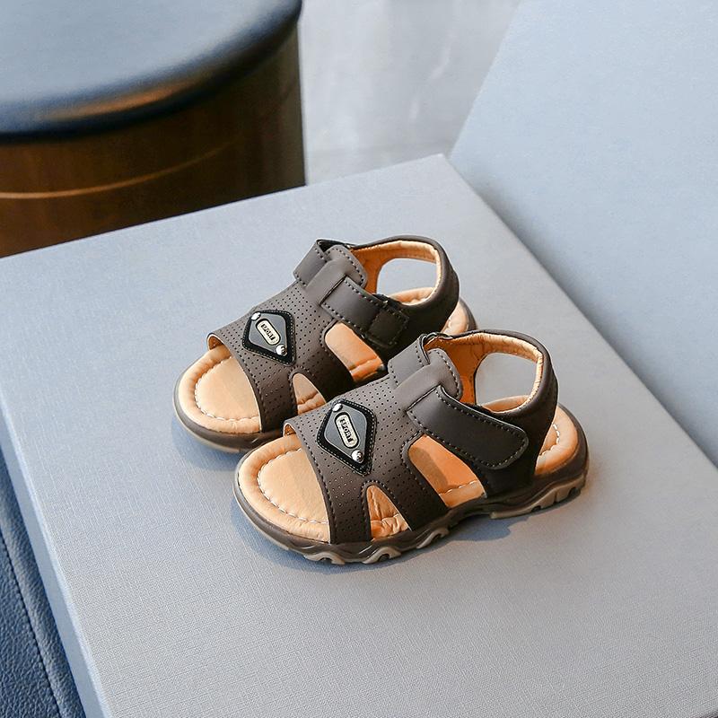 

Детские сандалии Нескользящая мягкая подошва Модная обувь для мальчиков Открытый носок Т-образный ремешок 2025 Лето Новые Детские пляжные туфли Перфорированные Трендовые 21 коричневый