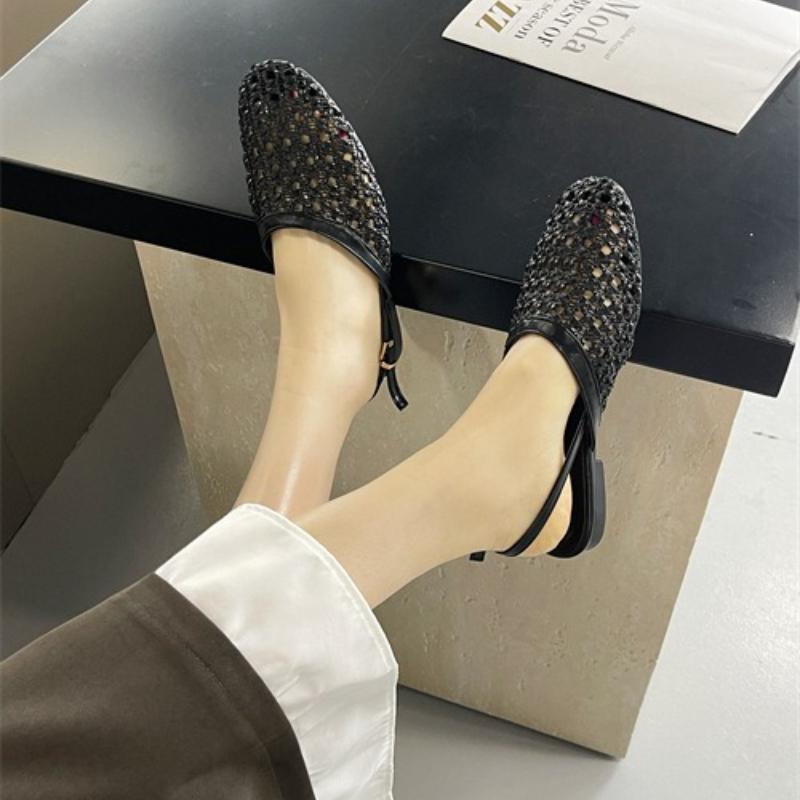 Fashion Retro Mesh Woven Women Sandals Fashion Round Toe Back Strap Buckle Flat Sandals Comfortable Breathable Non-slip Beach Sandals