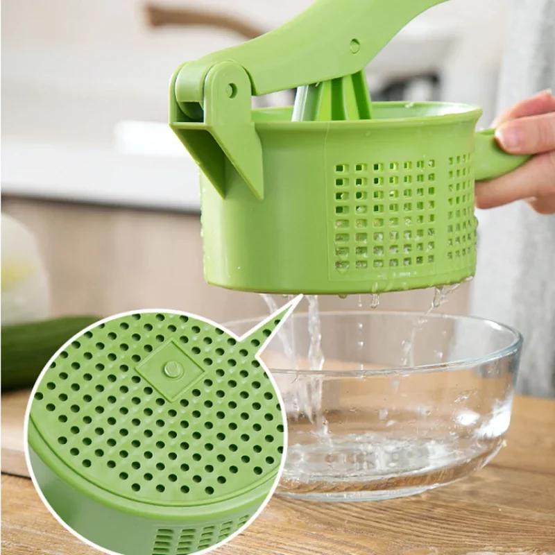 Vegetable Stuffing Squeezer Plastic Handheld Fruits Press Dryer Squeezer Water Remover Extruder Lemon Squeezing Kitchen Tool