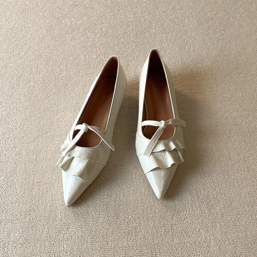 Women's Versatile Single Shoes Children's Low-heeled Breathable Flat-soled Pointed Shoes 2025 New Summer Shallow-mouth Ladyshoes One-word Belt