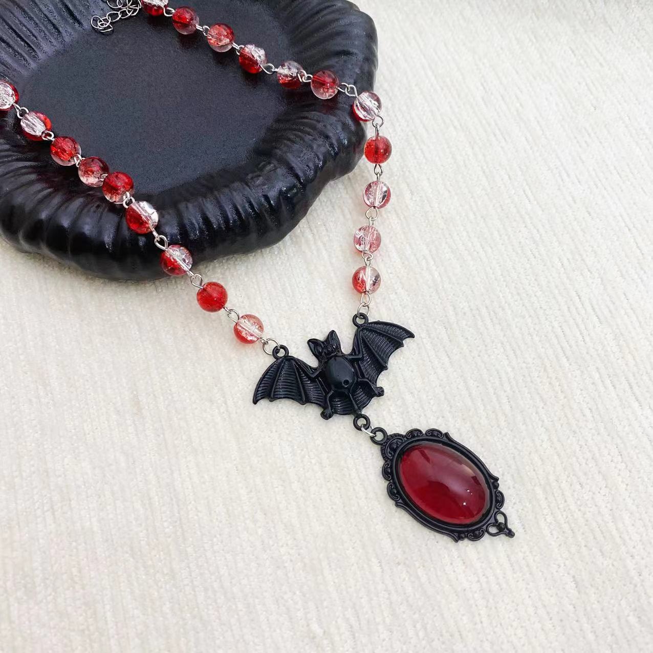 

Модное ожерелье для женских украшений красный