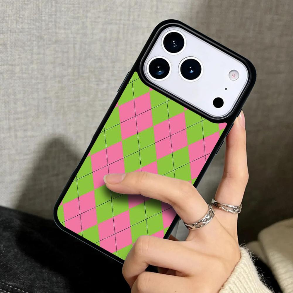 Capa Case for iPhone 17 Air 16 Pro Max 15 Plus 11 13 Mini 14 12 Back Phone Cover Red And Green Argyle Pattern
