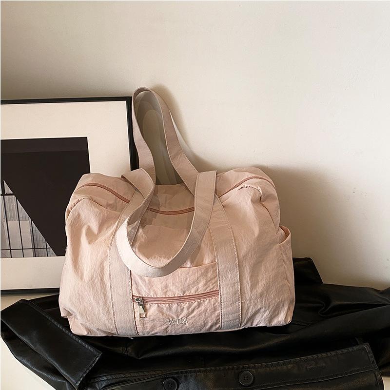 Large Capacity Tote Bag Lightweight Gym Bag Casual Korean Nylon Travel Bag Boston Zipper Shoulder Bag