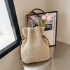 Niche Fashion Strap Straw Shoulder Bag Women's Spring New Simple Large-capacity Beach Tote Bag Tide