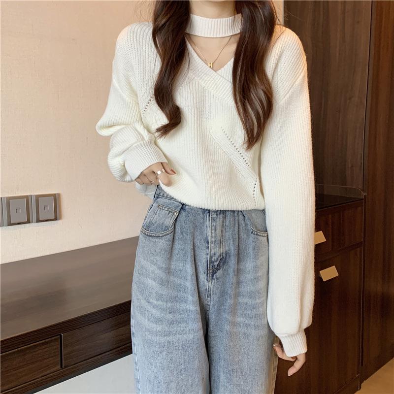 

GMXIA Autumn and Winter Design Sense Niche Irregular Hanging Neck V-neck Knitted Bottom Sweater Sweater Women Wear Inside One Size білий