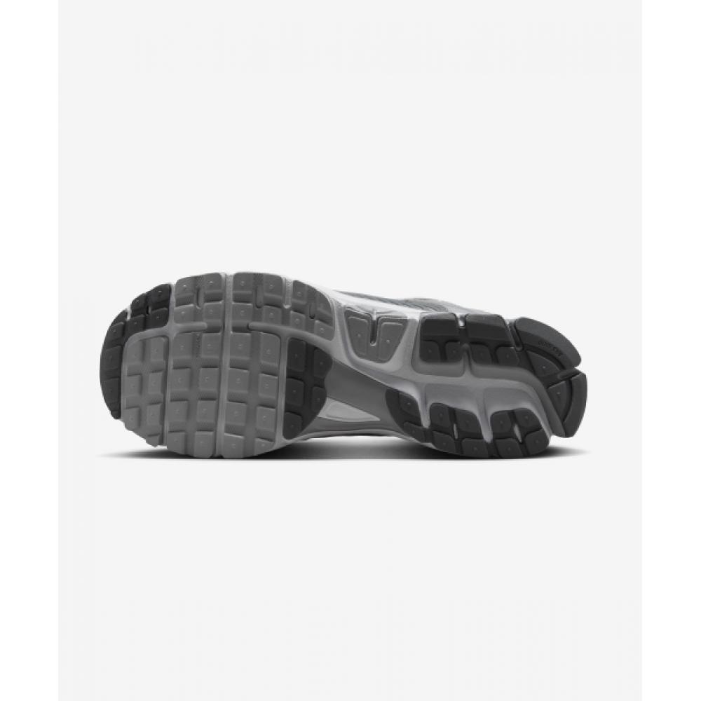 Nike ZooM BoMero 5 M   Wolf Grey  Metallic Silver  Cool Grey  White Fj4151 003