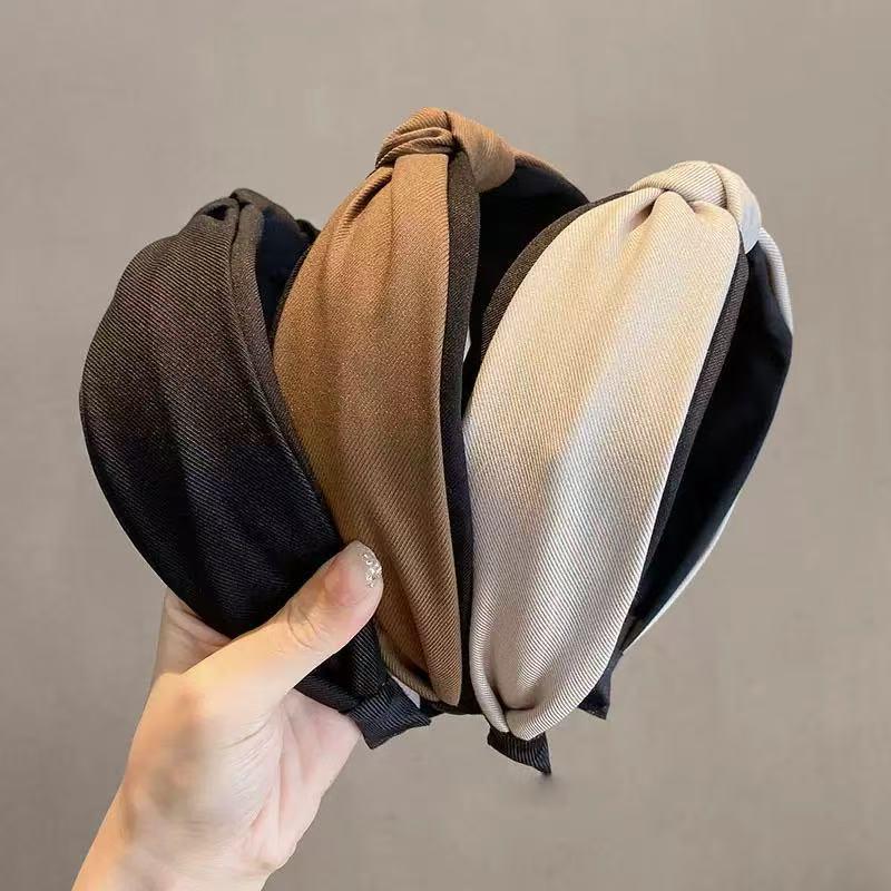 Women's Retro Wide Headband: Versatile Hair Clip for Washing Face & Masks