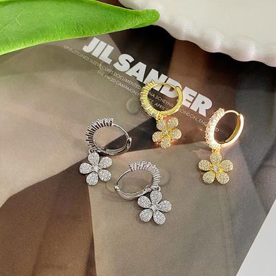 Blumenohrstecker mit Diamant-Inlay, Voll-Diamant-Blumenohrringe, Temperamentvoll, Super Fee, Leichter Luxus Ohrringe für Damen, Neuer Stil