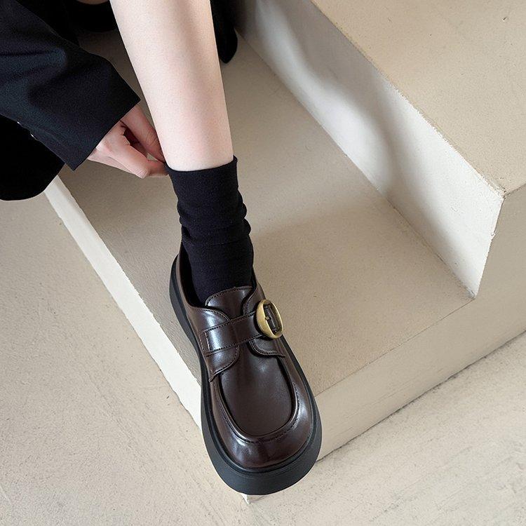

Платформа Британский стиль маленькие кожаные туфли женские 2025 весна и осень новые однопедальные черные jk одинарные туфли ленивые лоферы Doudou 40 коричневый