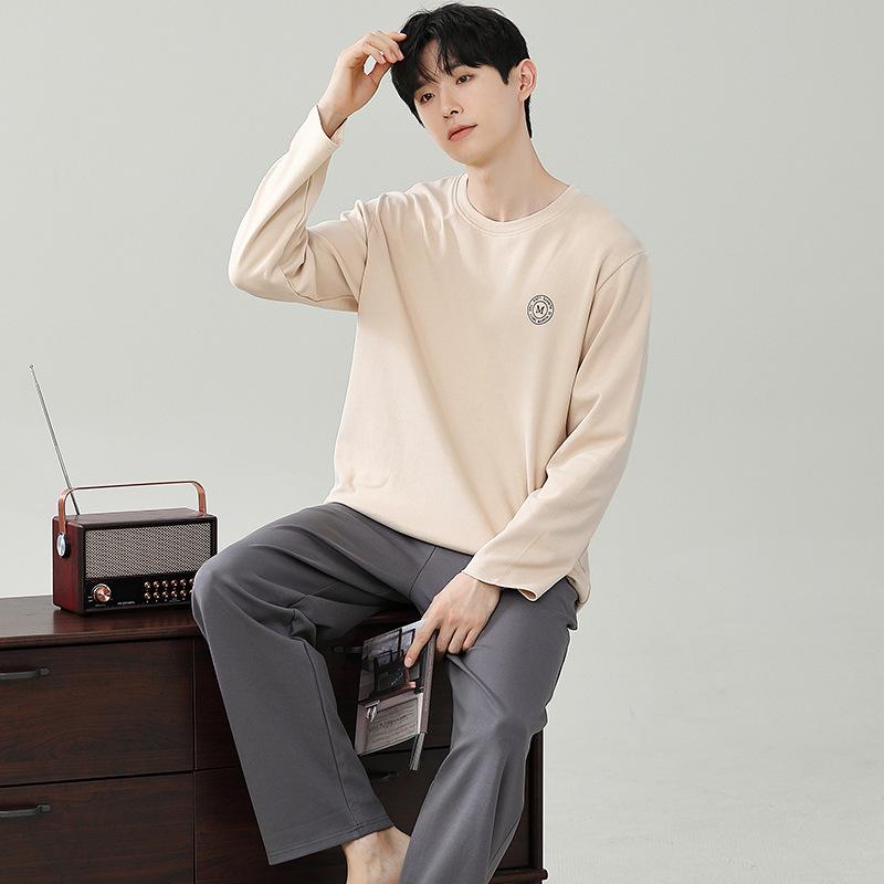 Men's Spring/Autumn Modal Pajama Set: Round Neck Pullover with Long-Sleeve Top and Trousers, Suitable for Outdoor Wear and Sports Style.