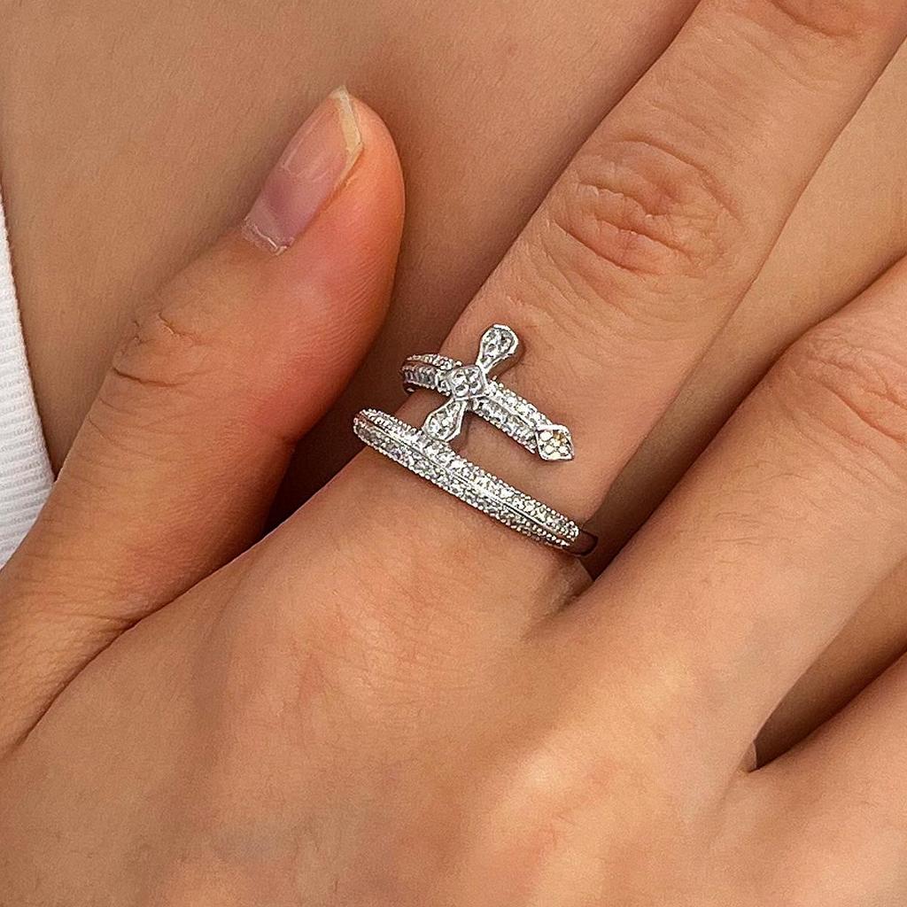 Doppelkreuz Mehrschichtiger Offener Ring: Europäisches & Amerikanisches Nischendesign für Frauen - Luxuriöse High-End-Accessoires