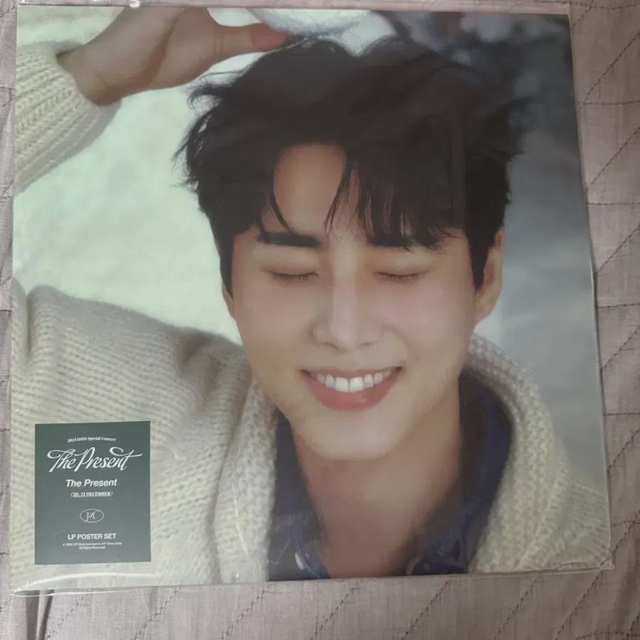 

Day6 Young K The Present LP Набор плакатов