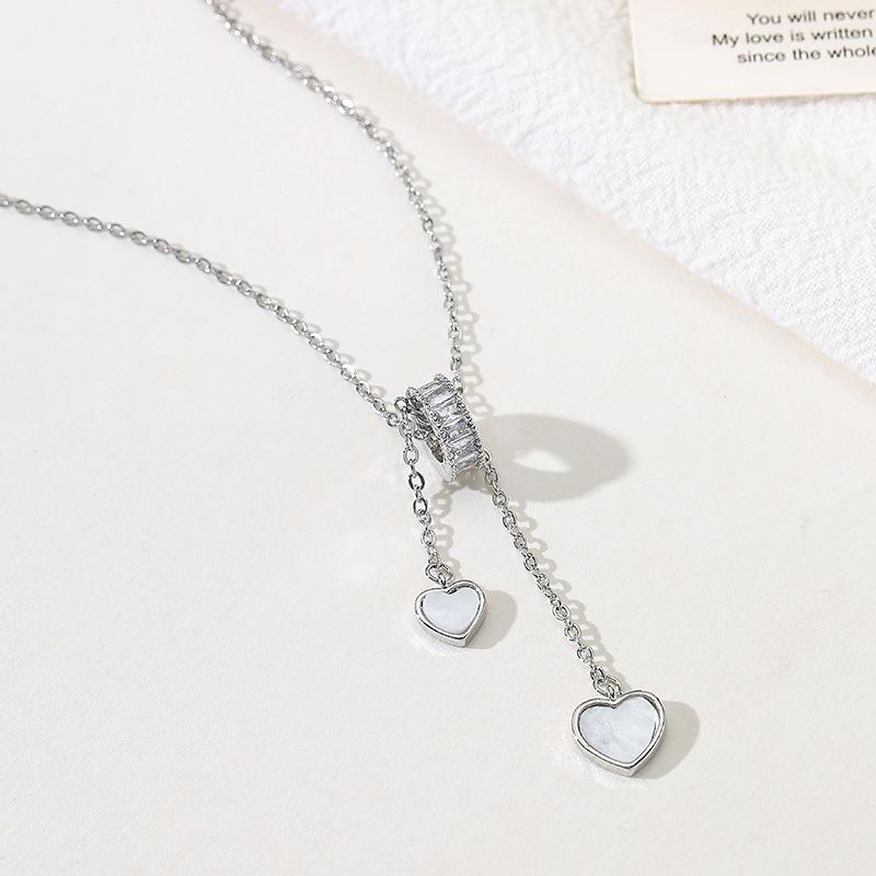 Titanium Steel Non-fading Necklace - European & American Style, Light Luxury, Versatile Korean Fashion, Perfect for Women and Girlfriend Gifts.