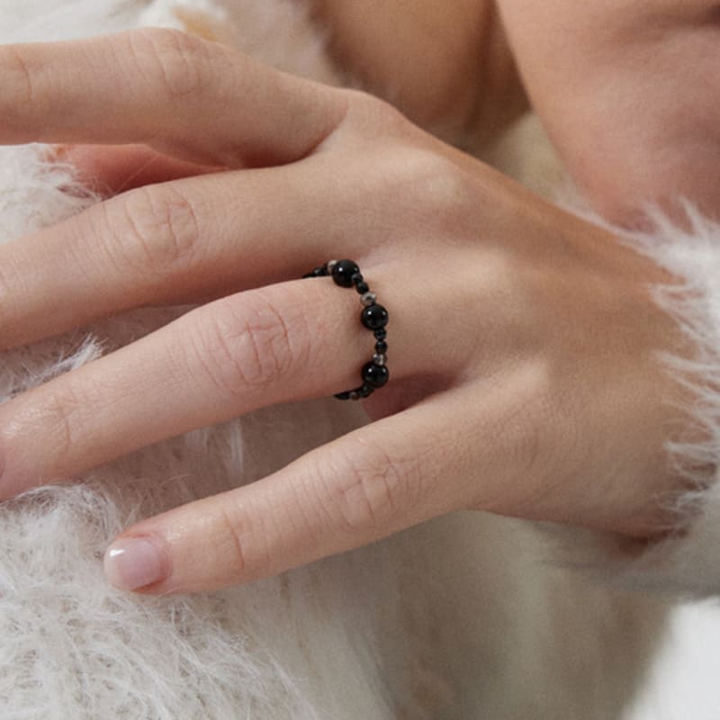 MERRYMOTIVE Black onyx and crystal ring