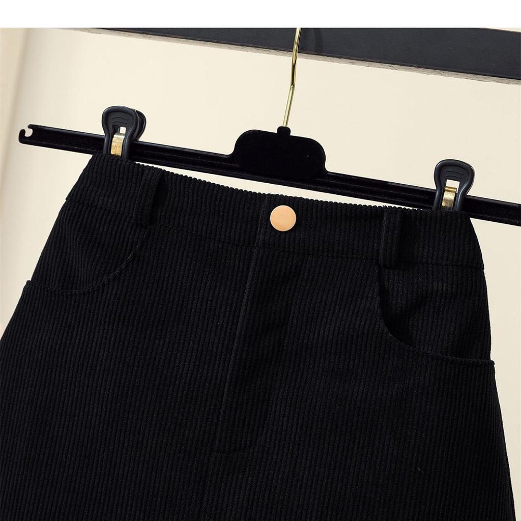 2026 Autumn/Winter Corduroy A-line High Waist Slimming Skirt – Fashionable Hip-hugging Design