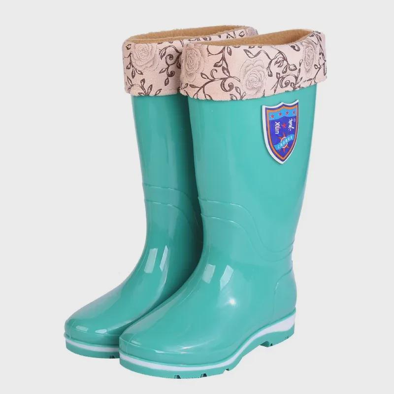 Women's Non-Slip Mid-Tube Rain Boots - Fashionable, Wear-Resistant, Waterproof Footwear for Kitchen and Outdoor Use