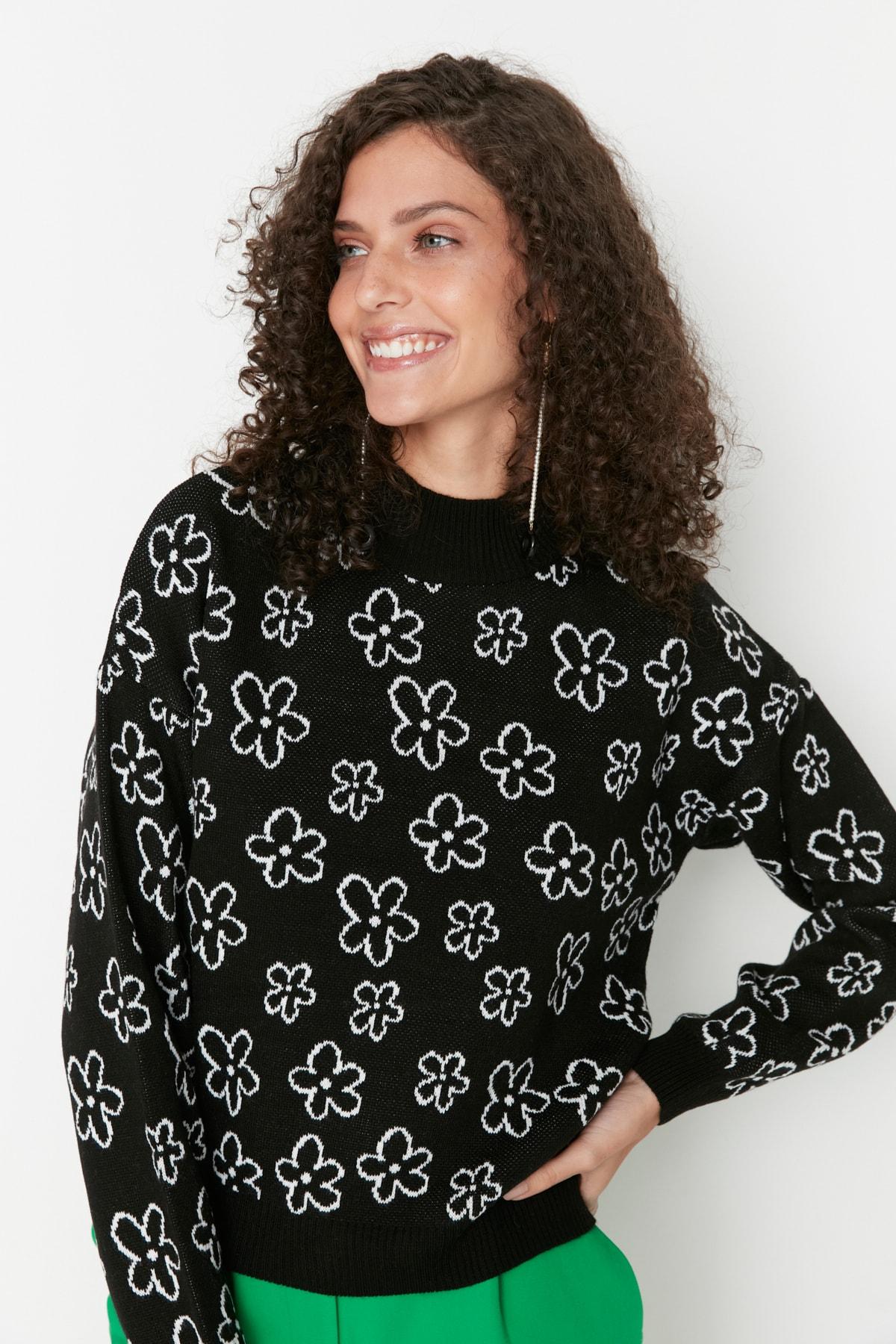 

Свитер - Черный - Оверсайз