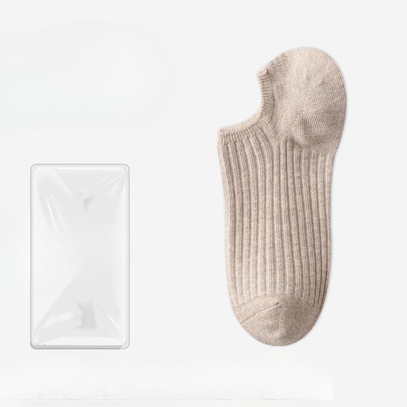 Female Spring and Summer Invisible Sweat Absorption Deodorant Not To Drop with Shallow Mouth Non Slip Socks