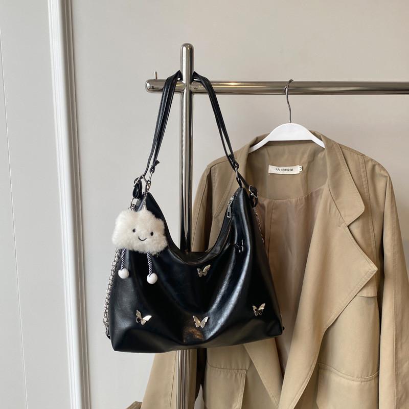

Trendy Black And Beige Pu Tote Bag With Elegant Butterfly Design For Daily Use Without Pendant чёрный