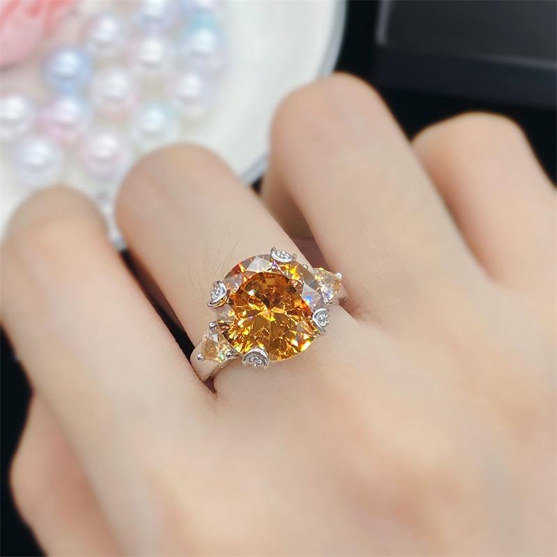 Shiny Champagne Stone Ring Women Jewelry Top Quality Four Claws Crystal Ring for Girl Party Accessories 2025