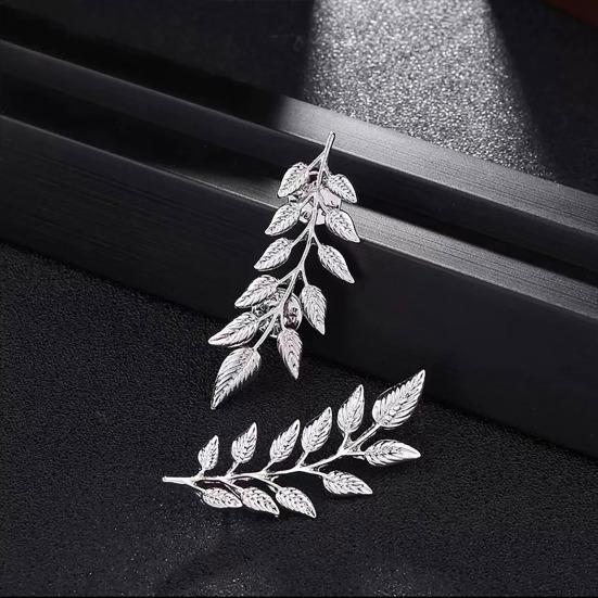 Women Collar Button Honeysuckle Leaf Shape Lapel Brooch Pin Suits Coats Bags Scarves Badge Versatile Accessory
