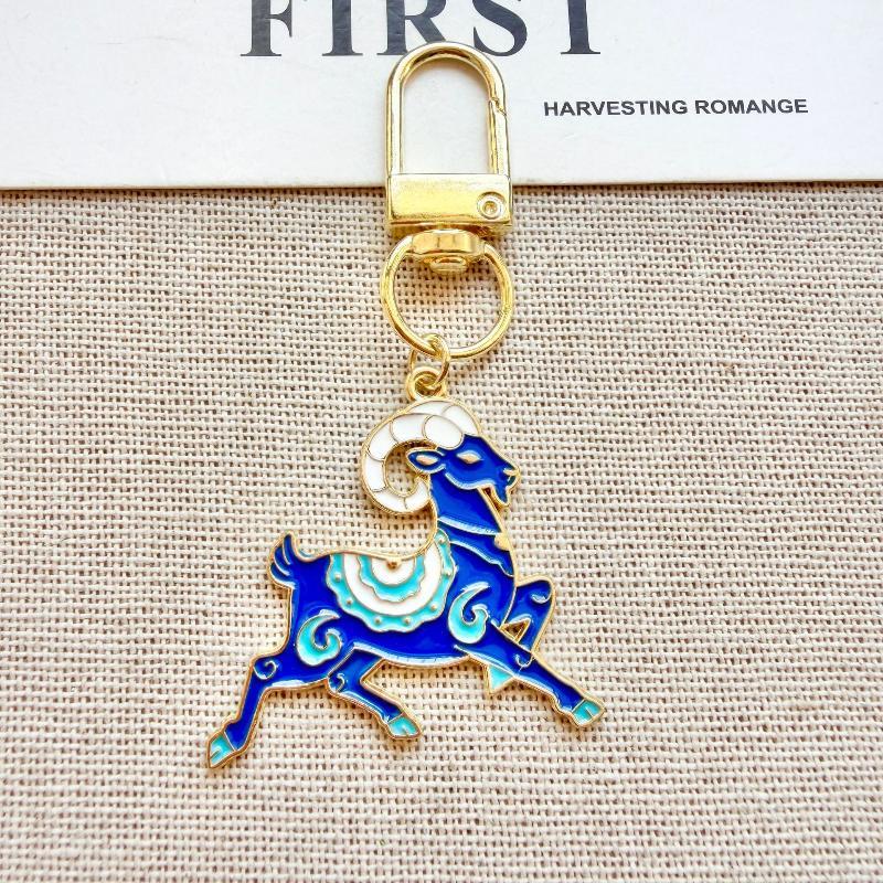 Creative Sheep Metal Keychain Compact Size Vintage Pendant Fashion Bag Charm for Purse Decor New Year Souvenir Gift