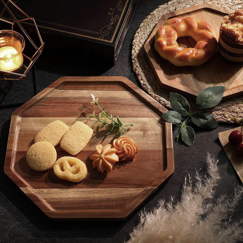 Akáciové dřevěné podnosy Servírovací talíře Osmiúhelníkový servírovací podnos Prkénko na chléb na ovoce, salát, sýrový talíř, podložky pod talíře