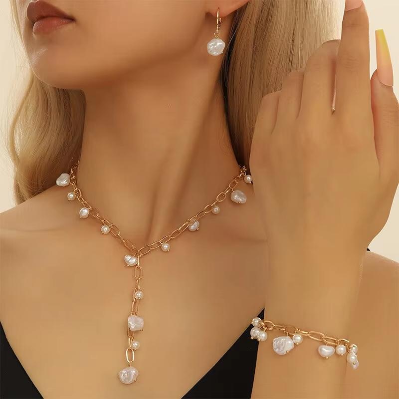Bohemian Baroque Pearl Jewelry Set for Women Gold Chain Necklace Bracelet Hoop Earrings Set Y2K Vintage Irregular Pearl Charm