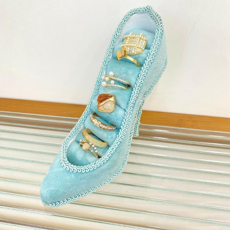 Creative High Heel Shoe Resin Jewelry Display Stand Suitable for Earrings Necklaces Rings Bracelets Home Decorating