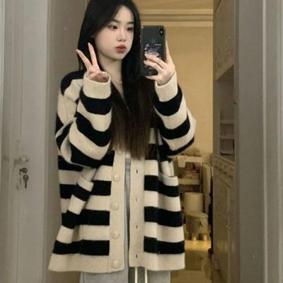 Maglione Cardigan Casual 2023 Nuova Primavera Abbigliamento Coreano Ampio Cadente Scollo a V Maglione a Righe Maglione Cardigan Lavorato a Maglia Cappotto Top da Donna