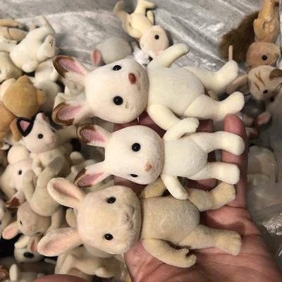 1 Pz Famiglia della Foresta Figura Animale Coniglio Orso Cane Floccato Shaggy Figurine Modello Animale Giocattolo Per Bambino Difetti di Fabbrica