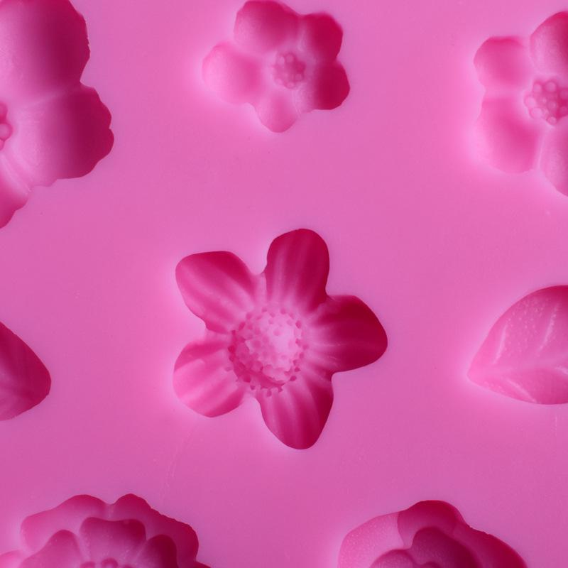 9 Chiar și drăguț matriță din silicon pentru fondant de flori
