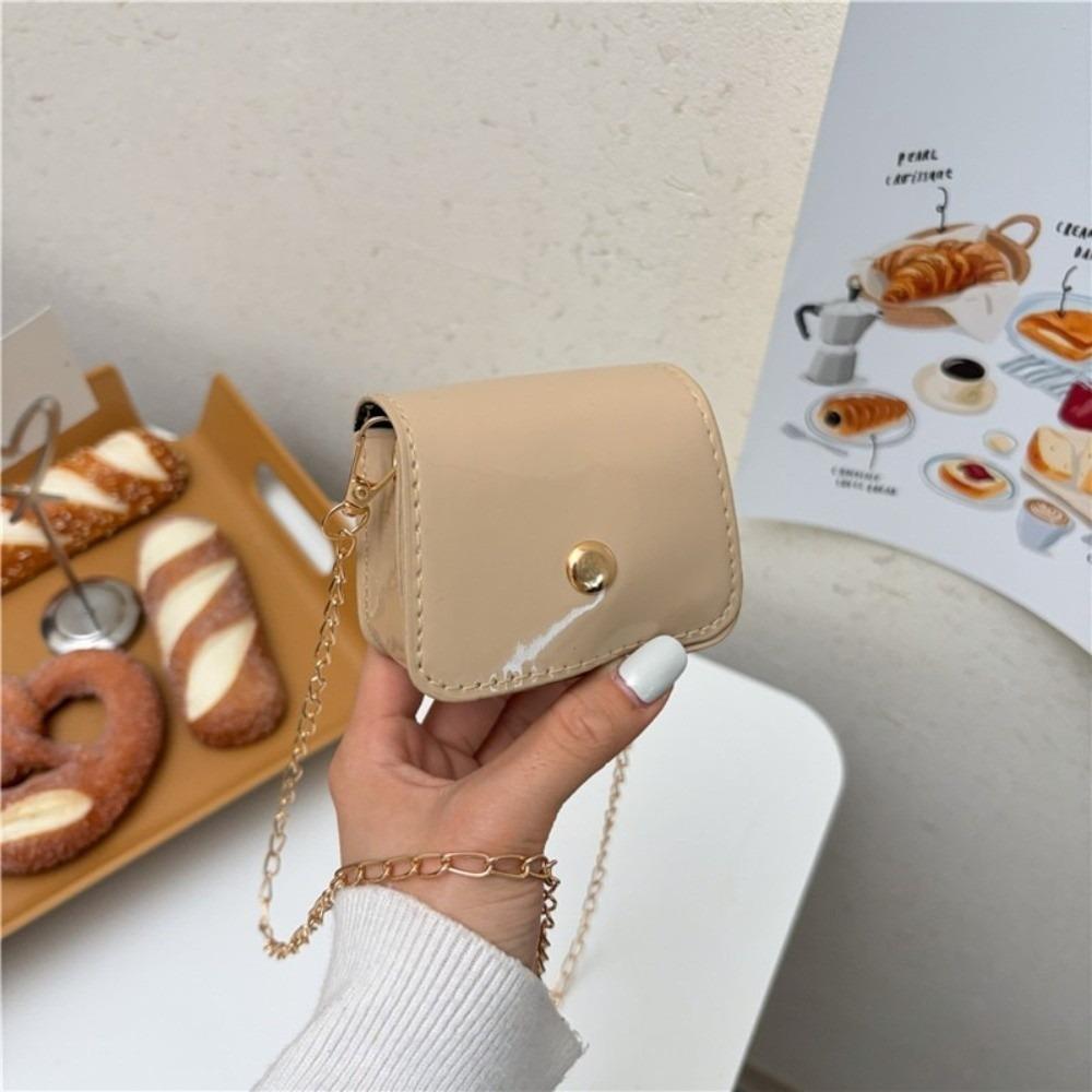 1PC Mini Saddle Crossbody Bag Chain Strap Crossbody Design Tiny Coin Purse Shoulder Strap Compact Shape Mini Saddle Bag