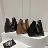 Chic Pu Material Oversized Tote Bag For Women Featuring Simple Urban Design And Magnetic Closure