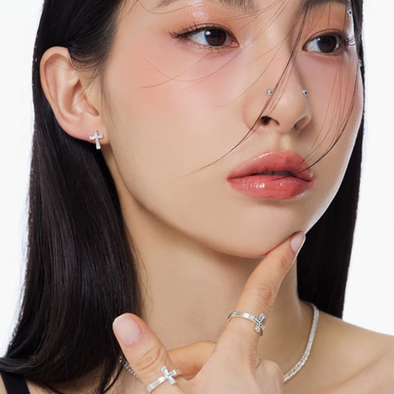 NIMBUS SHINE CROSS SLIM RING