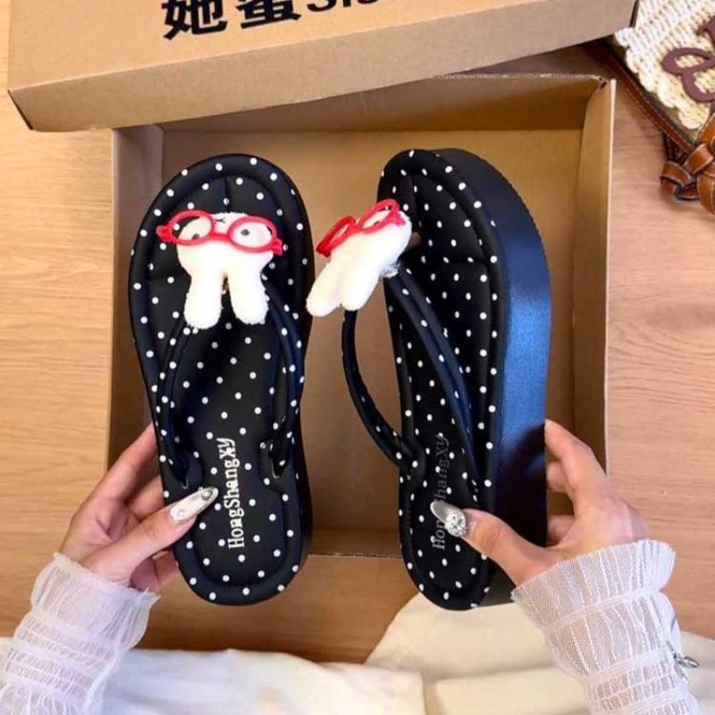 Flat-heeled Casual Flip-flops Women's Thick-soled Summer Popular Simple Home Wear Cool Slippers