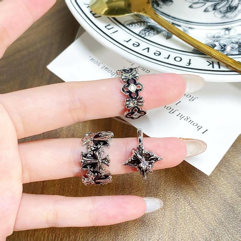 Dark Personality Four-Star Four-Leaf Clover Enamel Drip Ring Irregular Fold Personality Advanced Sense Stacked Ring