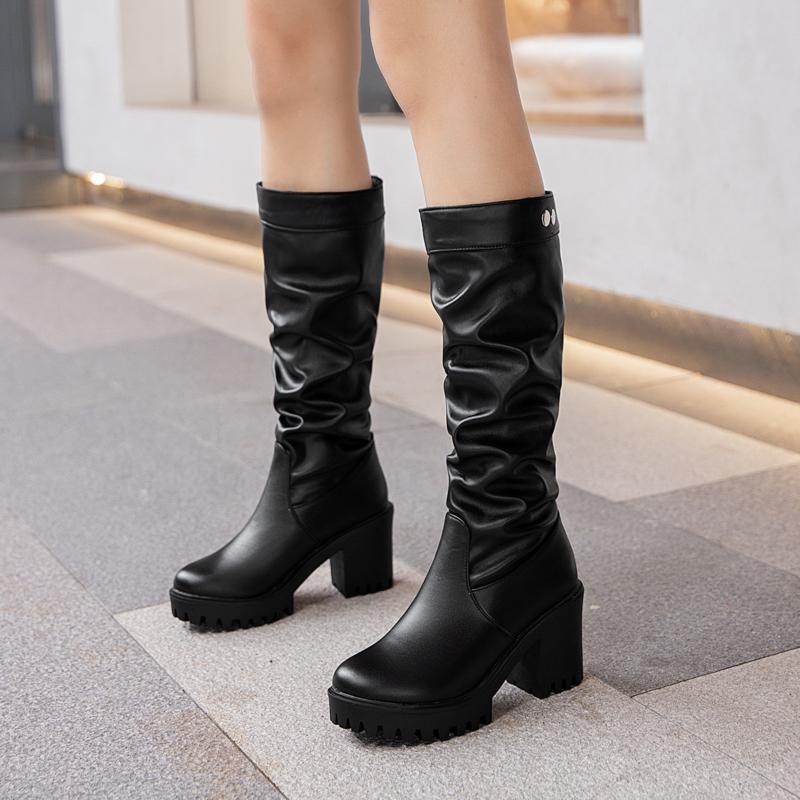 Q/Dames høyhælte mellomlange støvler, høst og vinter nye ensfargede overdimensjonerte motorsykkelstøvler