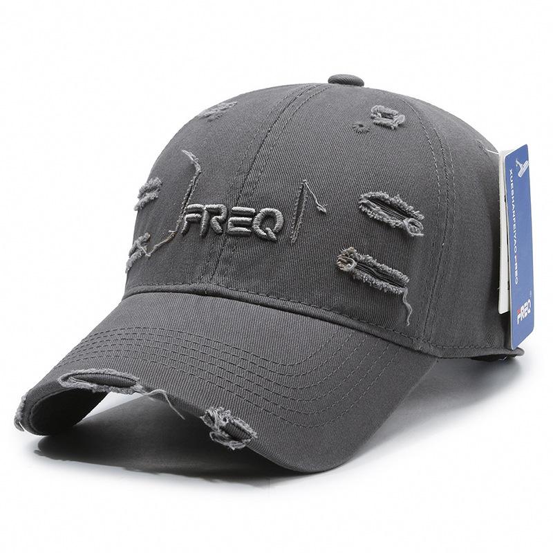 New embroidered letter baseball cap, sunshade, sunscreen, fashion and leisure, a must for men and women to travel in spring and autumn