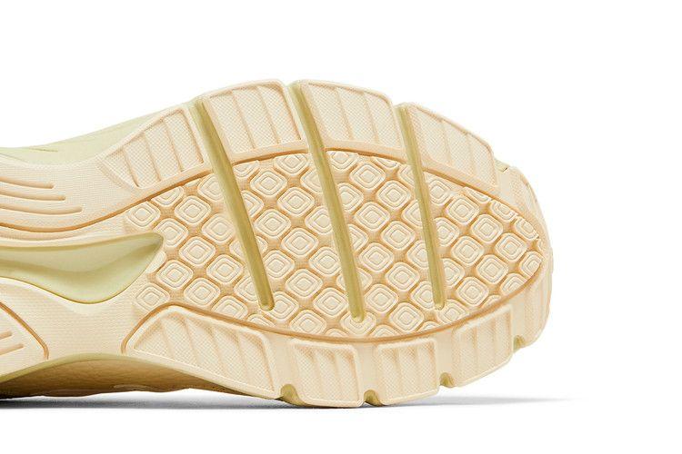 New Balance 990v4 MiUSA Macadamia Nut